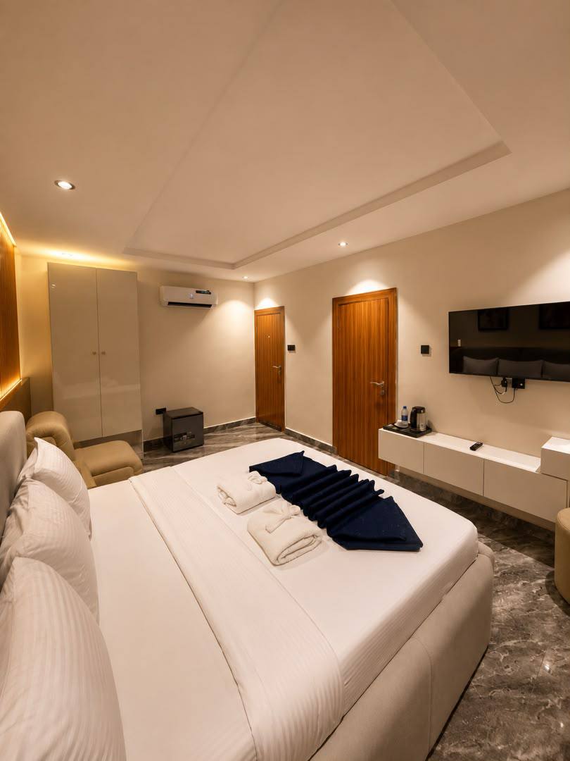 Two-Bedroom Suite — view 5 of 6